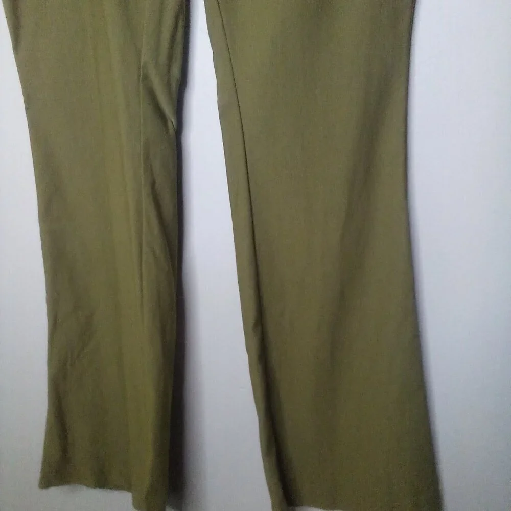 Cato Pants Women 6 Pull On Elastic Waist Boot Cut Pockets Soft Stretch Green